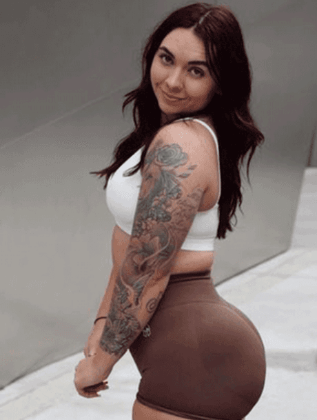 Abby Berner US fitness creator portrait